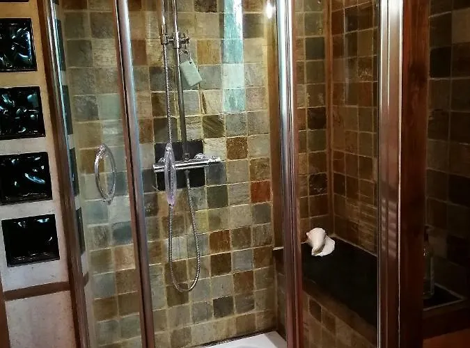 Le Moulin D' Eree, Insolite De Charme